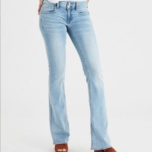 American Eagle Mid-Rise Artist Flare Long Jeans